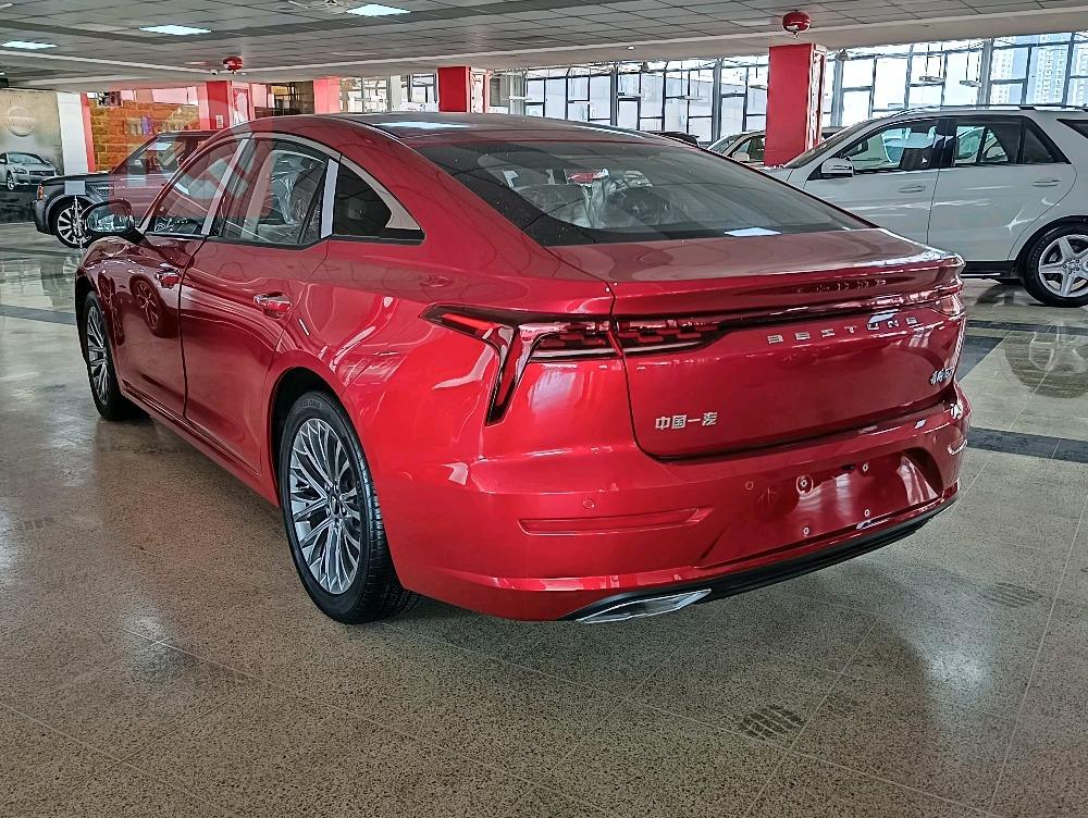 بيستون B70